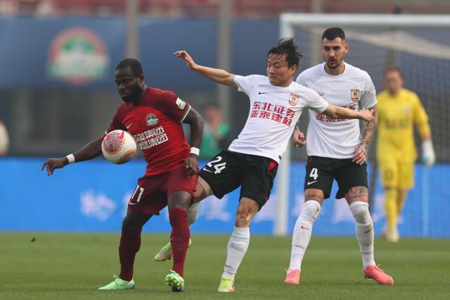 开云体育平台在线-【中超】阿奇姆彭科维奇屡失良机 河南0比0亚泰