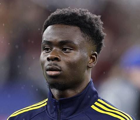 开云体育平台-鲁尼：萨卡本赛季确实状态不佳，但也要看到他身上的压力